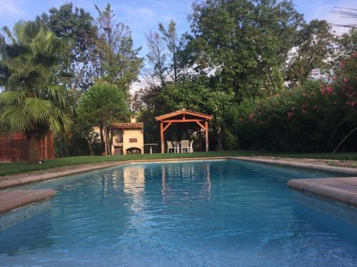 Un RIAD en Provence gîte à louer Le Logis Neuf