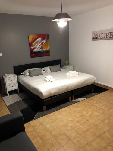 B&B Saint-Philbert-de-Grand-Lieu - Appartement LOGIS DES MARAIS - Bed and Breakfast Saint-Philbert-de-Grand-Lieu