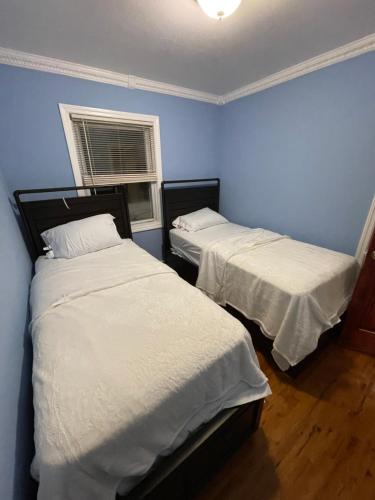 Nice 3 Bedrooms w/balcony area 5 mins way to JFK