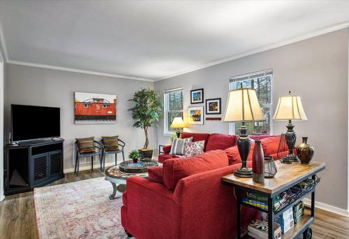 Charming 3-Bedroom Home in Heart of Ashland in Ashland, USA