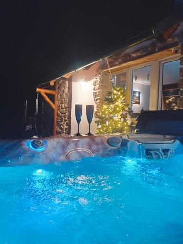 سبا, Chalet d' amour in Kamenny ujezd