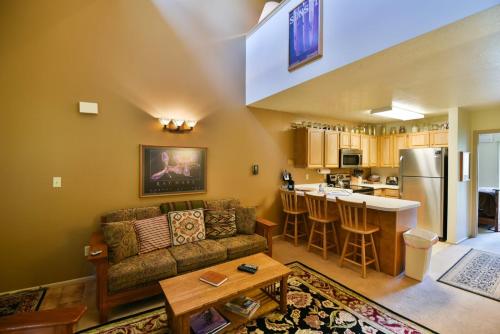 Wolf Lodge Condo #1408 - image 7