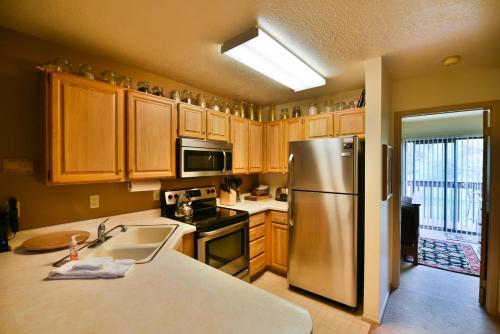 Wolf Lodge Condo #1408 - image 13