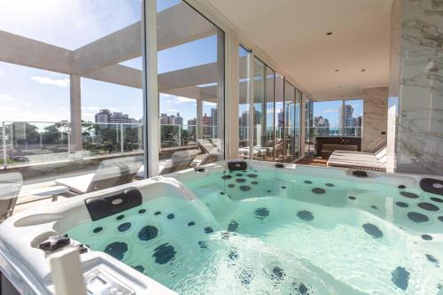 Hotel Solerios Mansa in Aidy Grill