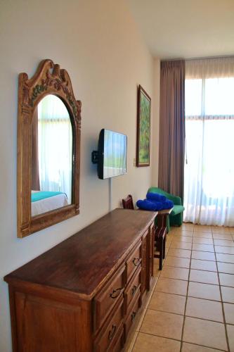 Breathtaking Ocean and Mountain View Villa within a 4 star Beach Resort