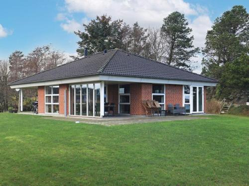  6 person holiday home in Bl vand in Blåvand