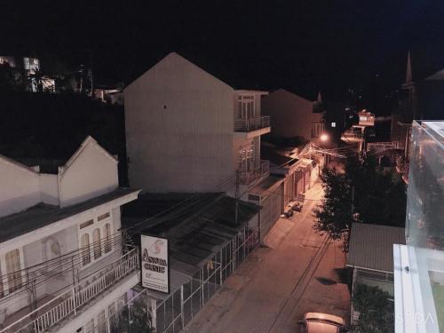 Cafe view house