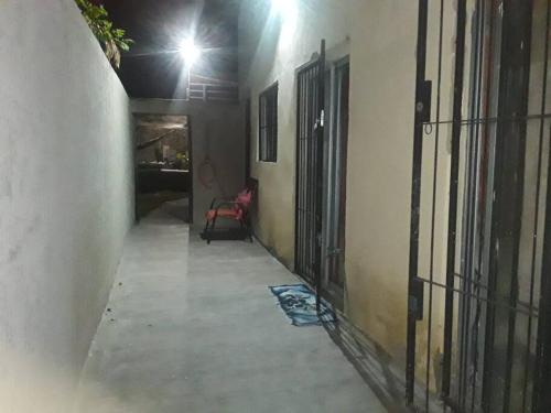 . N1 2 Apto Pequeño Habitación con baño privado a 120 metros de Plaza Batlle punto Central de la Ciudad