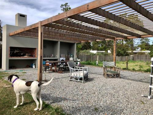 Divina y Luminosa Casa en Barrio Privado Punta del Este...se alquila por quincena o mes