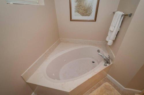 Sterling Shores 902 by Destin Getaways - image 2