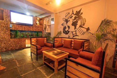Paila Hostel Lakeside
