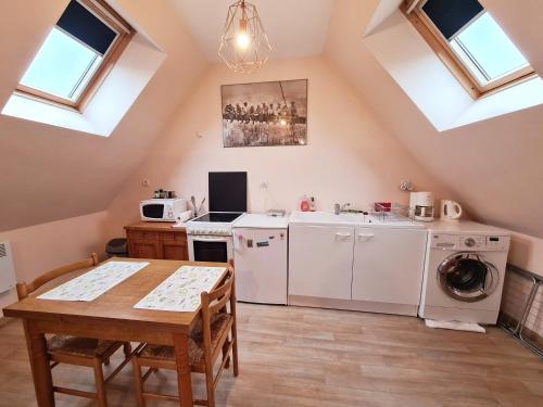 Le Studio - Appartement meublé tout confort Centre ville (Le Studio - Appartement meuble tout confort Centre ville) in Pont-Sainte-Maxence