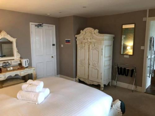Seawood Hotel - image 2