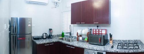 DEW Luxury Service Apartment