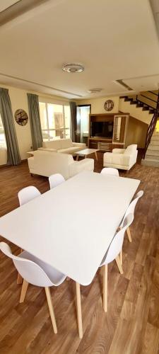 HAVANA HOLIDAY HOMES MIRDIF, Дубай (фото 5)