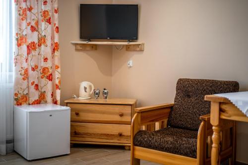 Double Room with Mountain View image 7