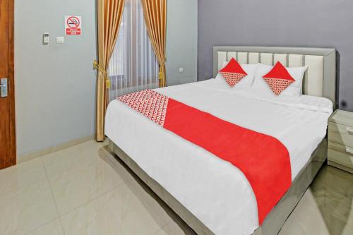 SUPER OYO 90767 Gm Guest House
