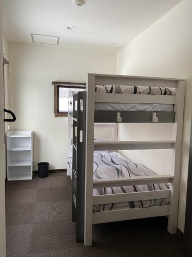 Two-Bedroom Chalet image 5