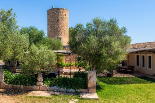  Inviting 4-Bed House close to Felanitx in 07200 Felanitx