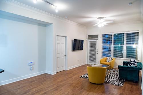Buckhead Luxury Lenox