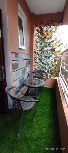 Emani Luxury Condo - image 5