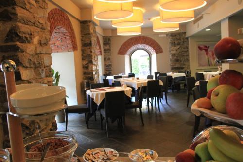 Lizard Hotel - image 7