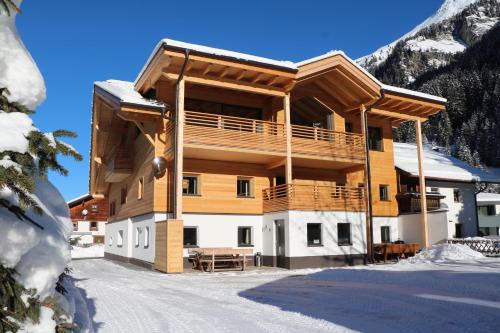 Gästehaus Auer - Sankt Leonhard im Pitztal