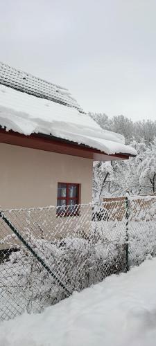 Chata nad lázeňským údolím