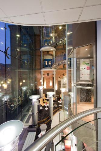 Wyposażenie, Novotel Cardiff Centre Hotel in Cardiff