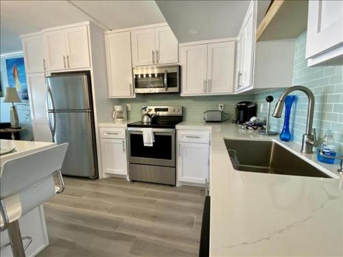 Saida III Condos S3506 - image 8