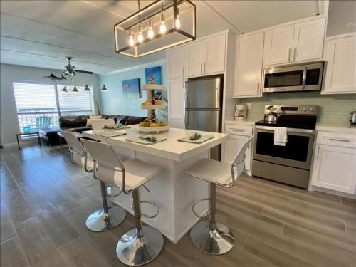 Saida III Condos S3506 - image 9