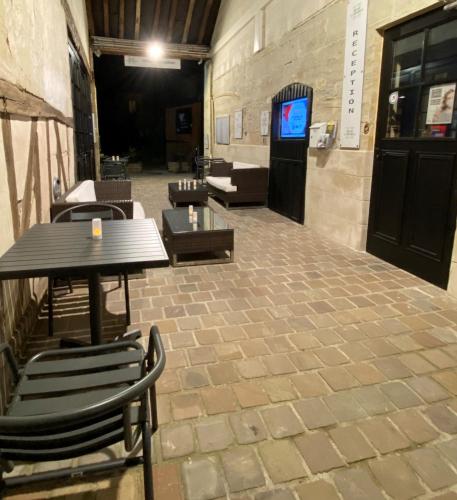 Létesítmények, LOGIS - Hotel & Restaurant Saint Nicolas in Chaumont-en-Vexin