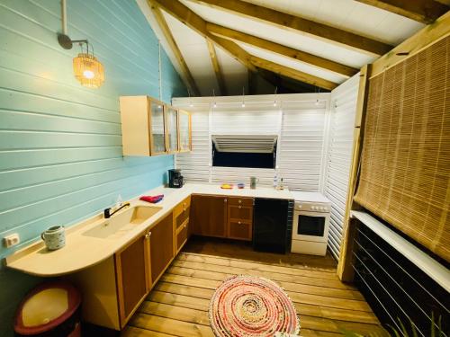 ห้องครัว, Écolodge Ti-Spa avec Jacuzzi Privé Villa Gaïa (Ecolodge Ti-Spa avec Jacuzzi Prive Villa Gaia) in เลอ ยามัน