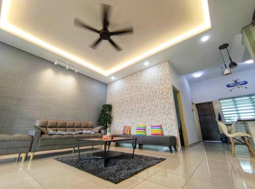 Landed entire house double storey Ipoh Gopeng Homestay
