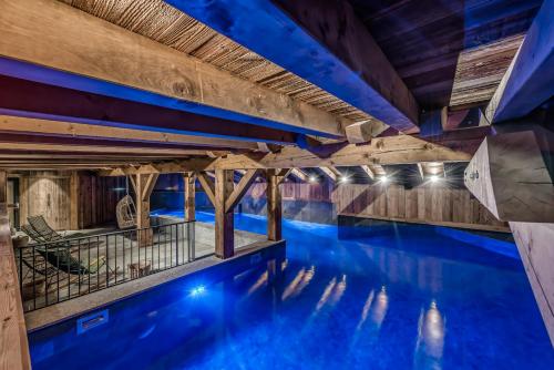 Chalet Val d'Isere - Accommodation - Val d'Isère