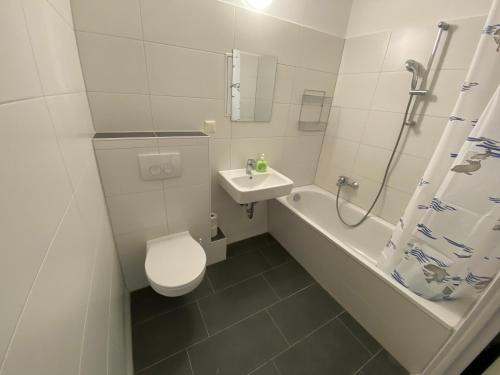 Enjoy your stay with DKN - Mon-Sun - Late night check-in - Multilanguage - Leipzig Grünau - Witamy serdecznie, Leipzig (foto 4)