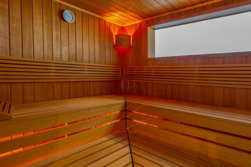 Badstue, Exclusive Apartment near Ischgl with Spa Area in house in Ulmich