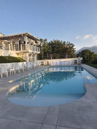 Úszómedence, Tenuta Santo Stefano Azienda Agrituristica in Santo Stefano Del Sole