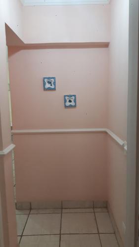 Apartamento no Guauja/SP, c/ 2 q., 72 m2. Uma vaga na garagem in Enseada