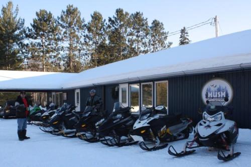 Hush Lodge and Cottages Barrys Bay (ON) Canada