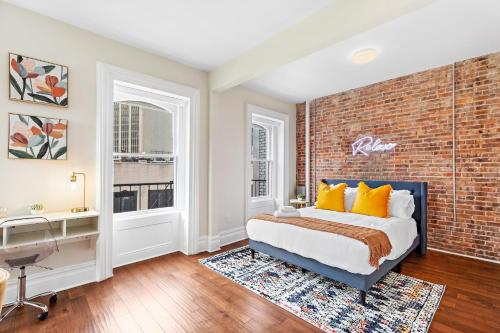 LUXURIOUS 1BR Parking Incl. Near Prudential Center