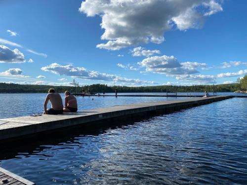 Villa Movägen • Fast Free Wifi • AC • 10 min from lake