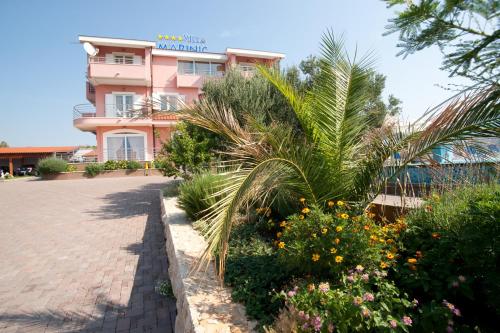 Apartments Marinić - image 7