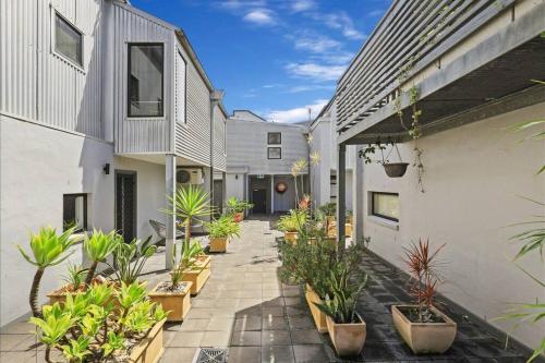 Modern 2 Bedroom Warehouse Conversion