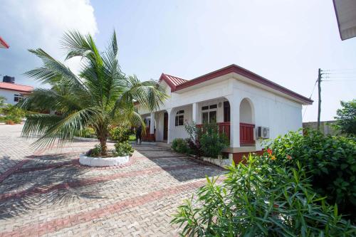 المنظر الخارجي, Royal Elmount Hotel in Elmina