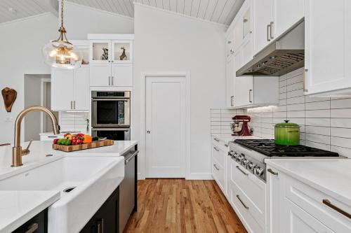 Spacious Custom Built Home in Boises North End - image 7