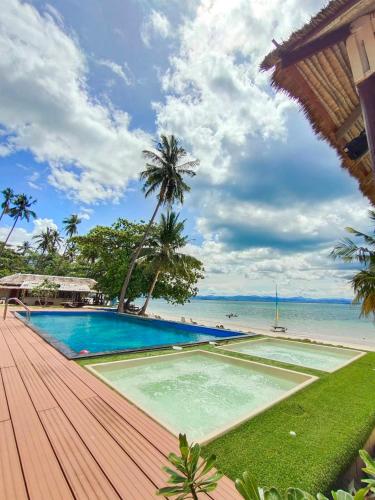 泳池, 龜島度假村 (Koh Talu Island Resort) in 班薩凡酒店
