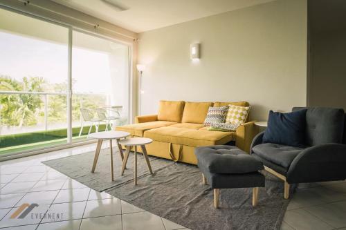 Brighton Condominium by Evernent