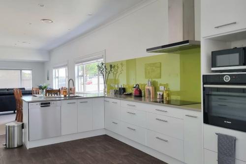 Central Auckland 5-Bedroom Villa with Free Parking, Auckland (Foto 10)