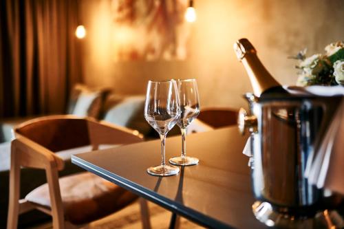 333849698 Hotel Maestoso - Lipica